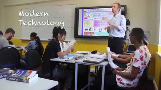 Phoenix Academy 창의적 교육으로 영어 배우기