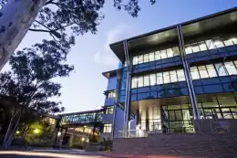 Wollongong विश्वविद्यालय 