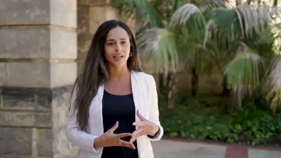Lời chứng thực của sinh viên cầu nối UWA CELT – Aline Costa Silva (Brasil)