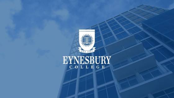 Excursão ao campus da Eynesbury College
